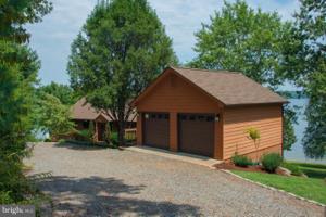 1179 OAK GROVE DRIVE