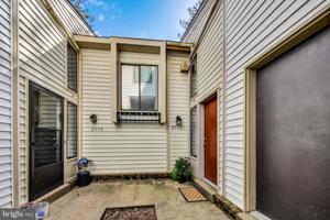 9773 LAKE SHORE DRIVE