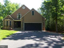 106 SUNSET COURT