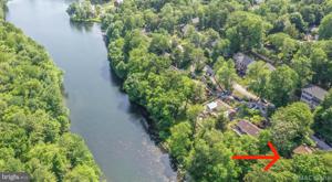 6951 MEADOWLAKE ROAD