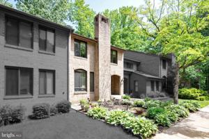 5703 WATERS EDGE LANDING COURT