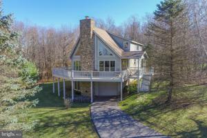 429 PINNACLE DRIVE