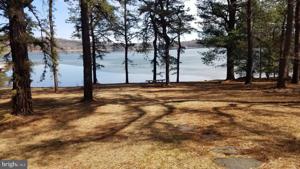 172 PARADISE HEIGHTS