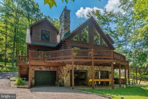 11 MAPLE LEAF LANE