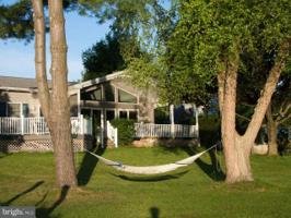 7 PICKETT COVE