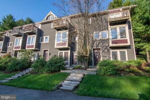 28 WINDING WAY
