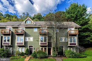 18 WINDING WAY