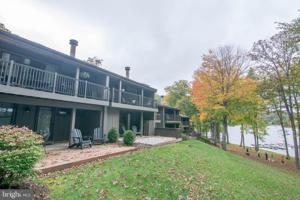 112 WANDERER LANE