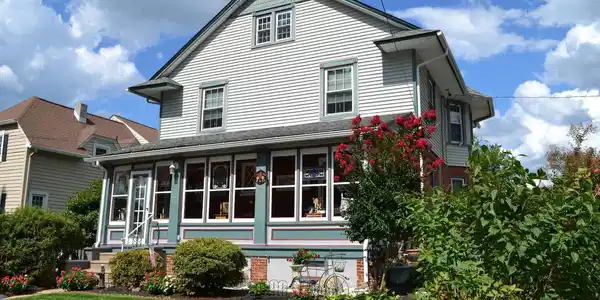 101 MCCORMICK AVENUE