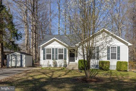 26 BENNER LOOP