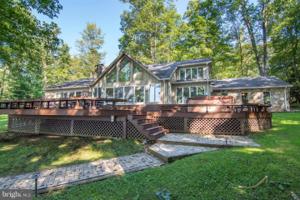 18 SANDY BEACH LANE