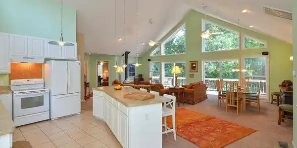 15012 DOVEY ROAD