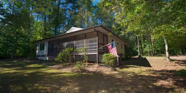 3615 LAKEWINDS LANE