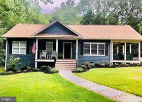 105 LAKEWOOD DRIVE