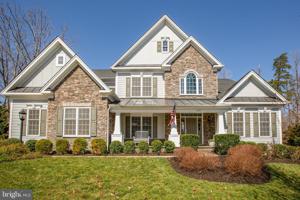 11621 PINE HOLLOW LANE