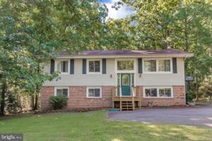 727 LAKEVIEW PARKWAY