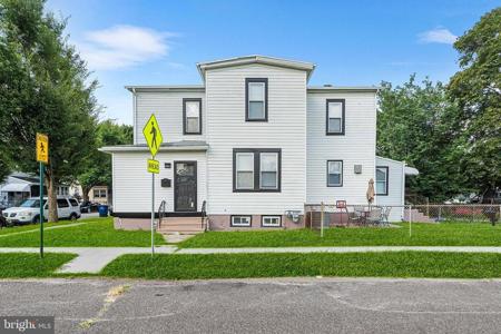 1001 4TH STREET