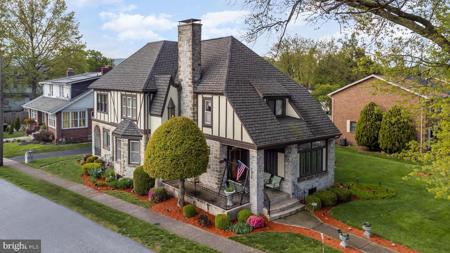 3000 GREEN STREET