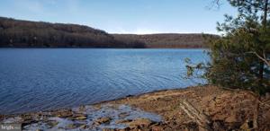 EDGEWATER DRIVE