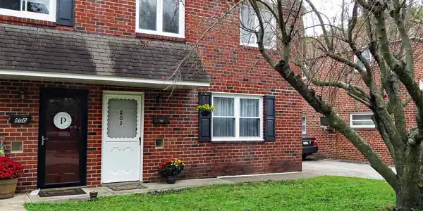 802 HANCOCK AVENUE