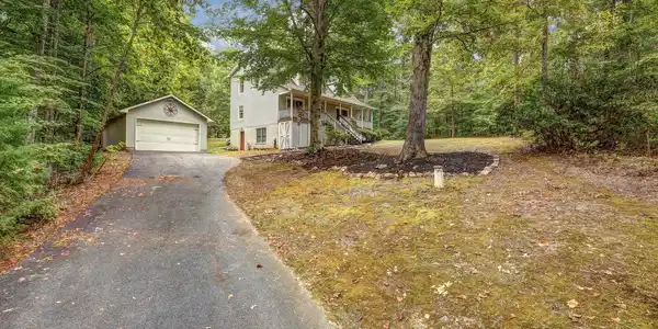 5302 WYNDEMERE CIRCLE