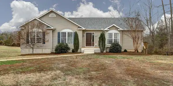 5611 HICKORY TREE LANE