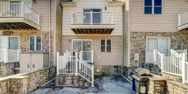 240 LAKE FRONT DRIVE