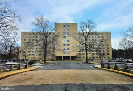 6641 WAKEFIELD DRIVE