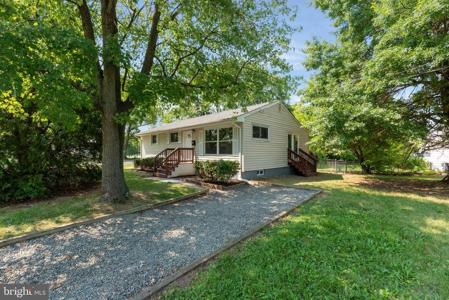 406 VETERANS DRIVE