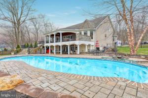 202 LAKE MEADE DRIVE