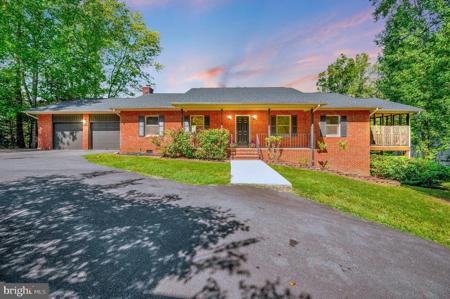 3405 LAKEVIEW PARKWAY