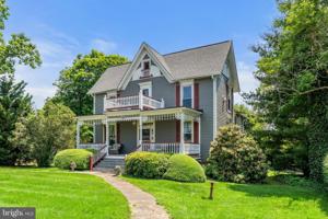 1 E LOUDOUN STREET