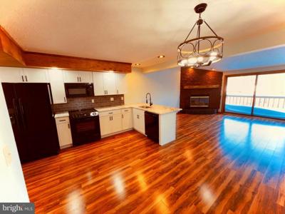 17 LAUREL BROOK