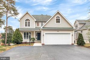 212 LONGSTREET DRIVE