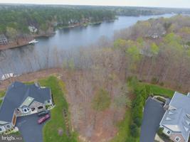 11402 BLUFFS RIDGE