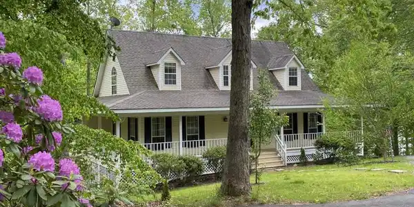 6321 ROPE SWING COURT