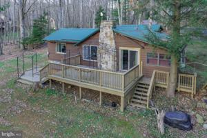 17 UPPER PENN POINT DRIVE