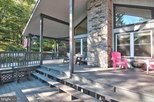119 N LAKE DRIVE
