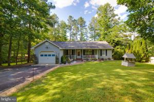 5 LAKESIDE COURT