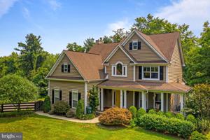 3 HARMON LODGE WAY