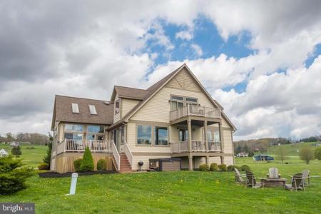 342 LAKEFRONT LINKS DRIVE