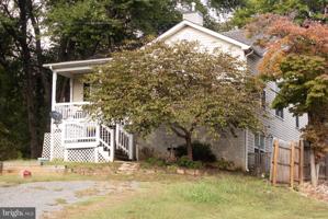 32 LAKEVIEW CIRCLE