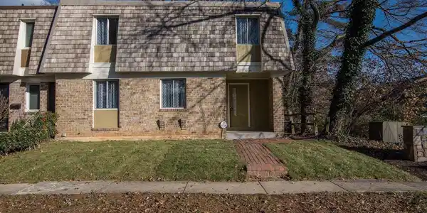 10101 KINDLY COURT