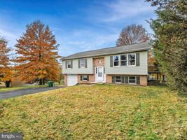 1128 RUNNING DEER DRIVE