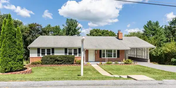 602 GENEVA DRIVE