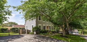 10801 RIDGE POINT PLACE