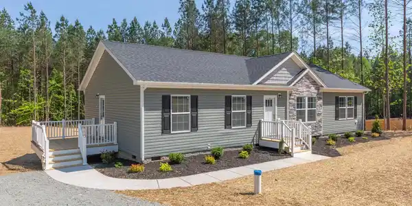 946 CENTERVILLE ROAD