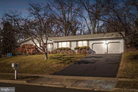 42 WILLIS DRIVE