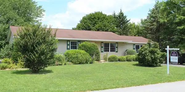 532 MARSHALL DRIVE
