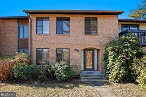 9642 SHADOW OAK DRIVE